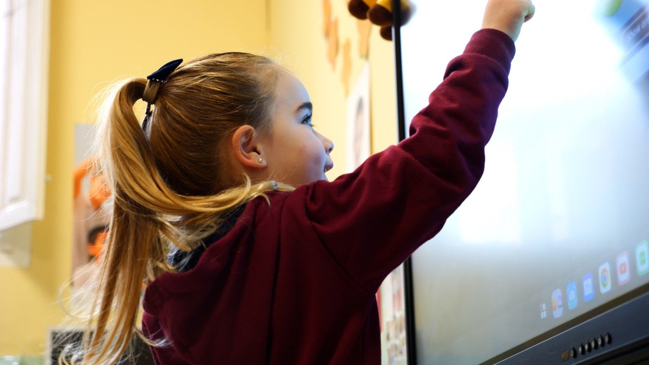 P1246170.MP4.00_00_07_14.Imagen fija001 en tamaño grande